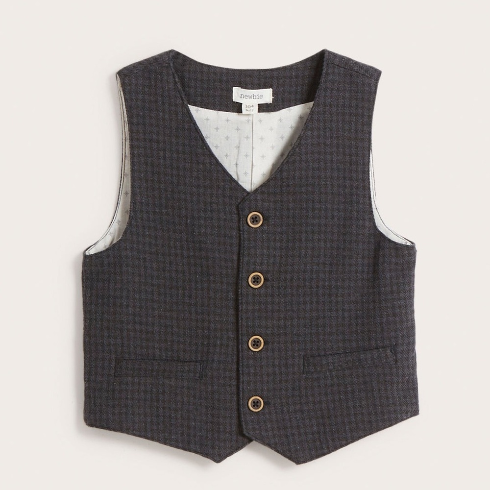 NWOT NEW WITHOUT TAGS Newbie size 110 4-5 years kids’ dark grey waistcoat